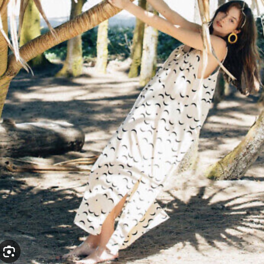 Ava Sky Fighting Eel cream illume Beige Maxi Dress Black moon and stars cream